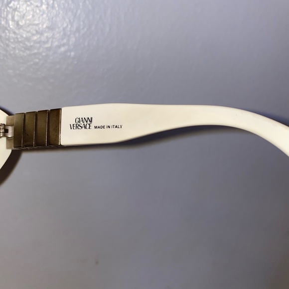 ✨GIANNI VERSACE GLASSES✨ - Picture 6 of 10